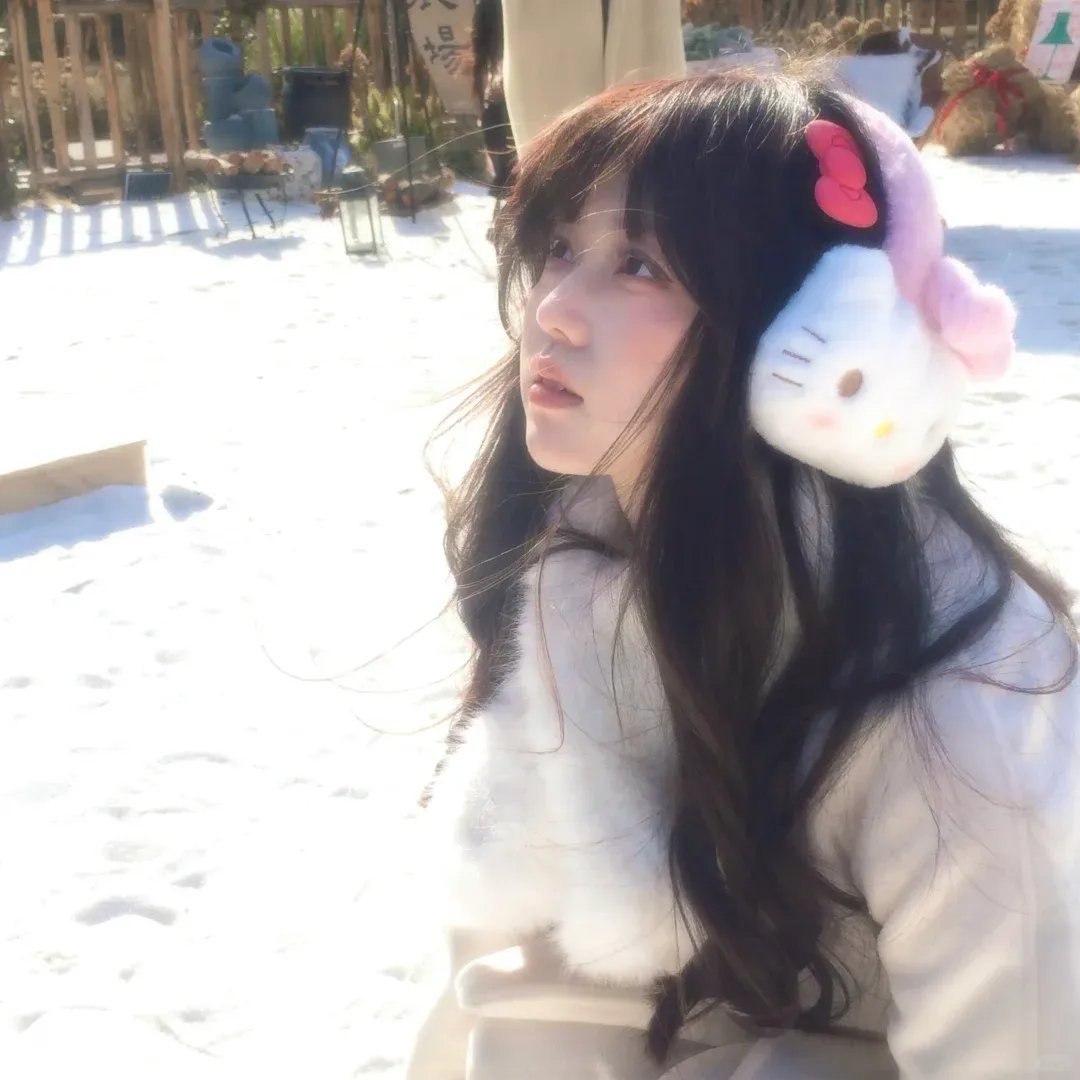 下山后，绝世美女非要拜我为师